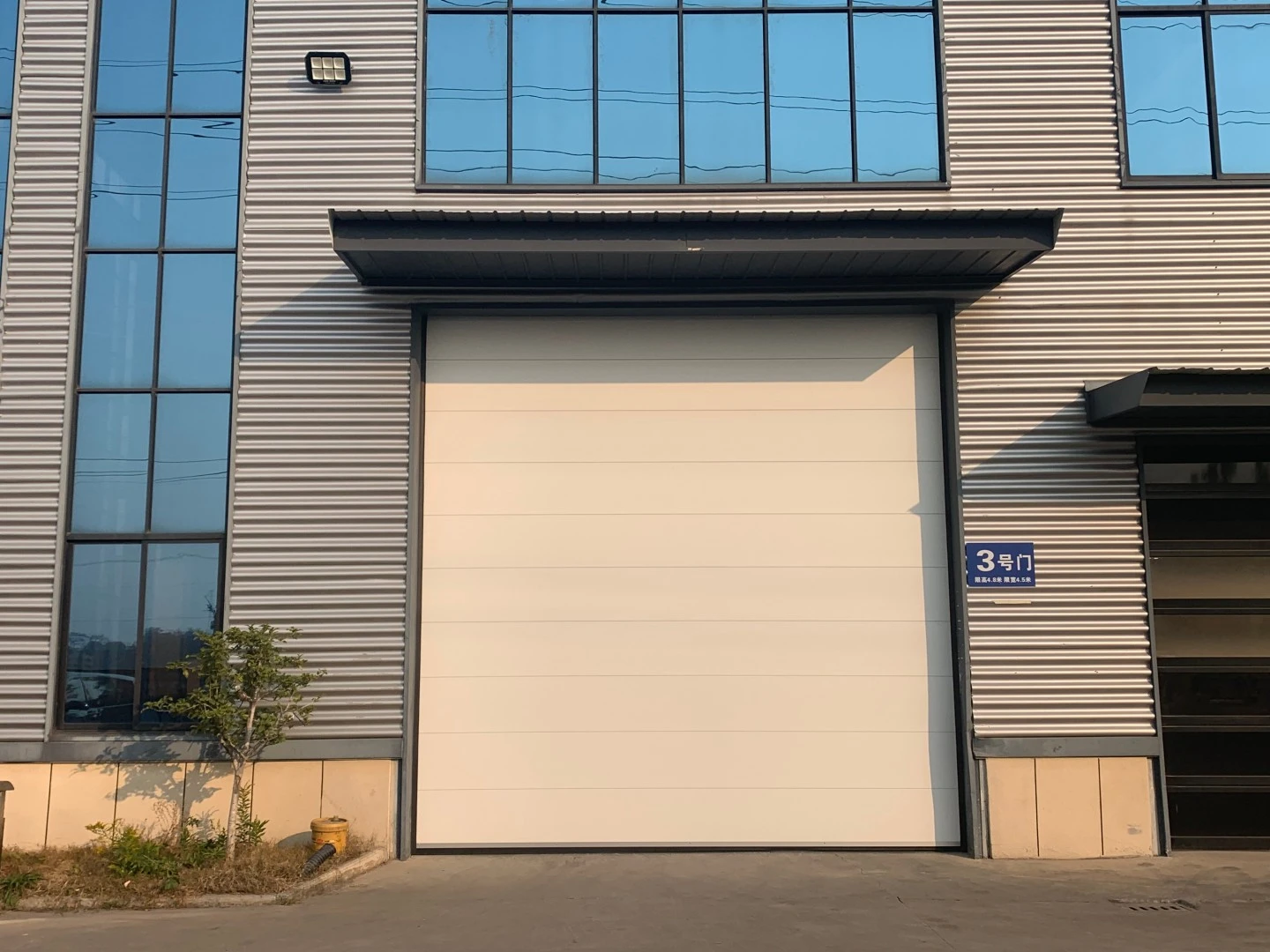 安必信门业中卫市服务站